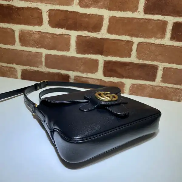 GUCCI Small messenger bag with Double G