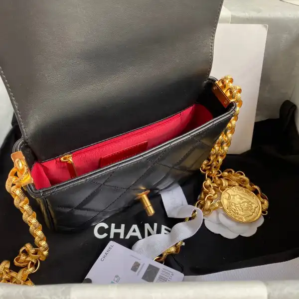 CHANEL SMALL FLAP BAG