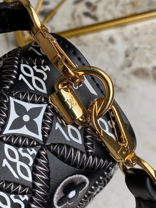 Rep LOUIS VUITTON SINCE 1854 TWIST MM