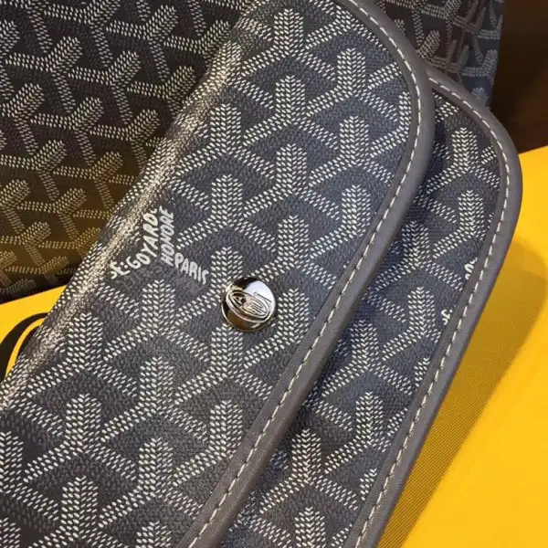 GOYARD TOTE BAG