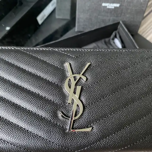 Bagsoffer YSL MONOGRAM ZIPPY WALLET