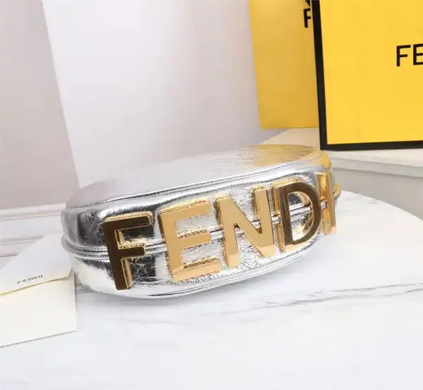 Bagsoffer Fendi Fendigraphy Small