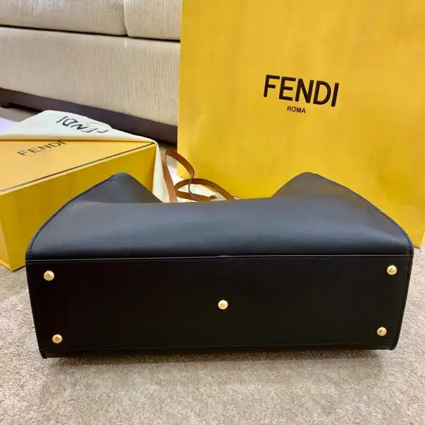 Yupoo bagsoffer FENDI PEEKABOO I SEE YOU