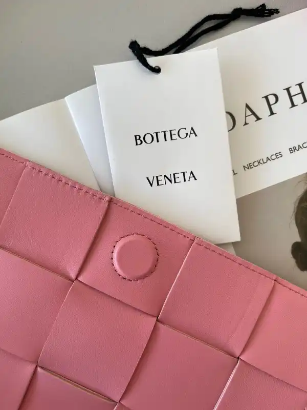 First bag ru BOTTEGA VENETA CASSETTE