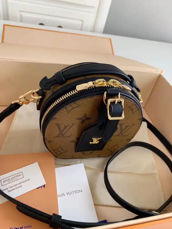 Frstbag ru LOUIS VUITTON MINI BOITE CHAPEAU