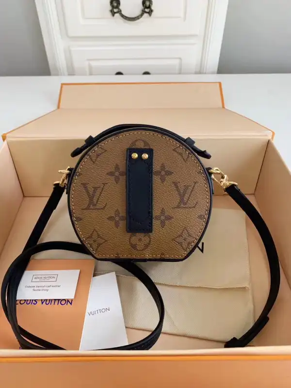 Bagsoffer LOUIS VUITTON MINI BOITE CHAPEAU