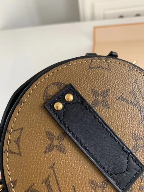 LOUIS VUITTON MINI BOITE CHAPEAU