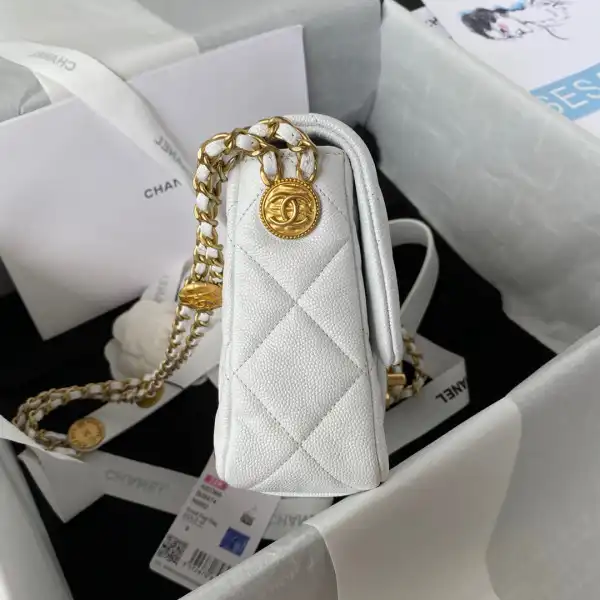 CHANEL SMALL FLAP BAG