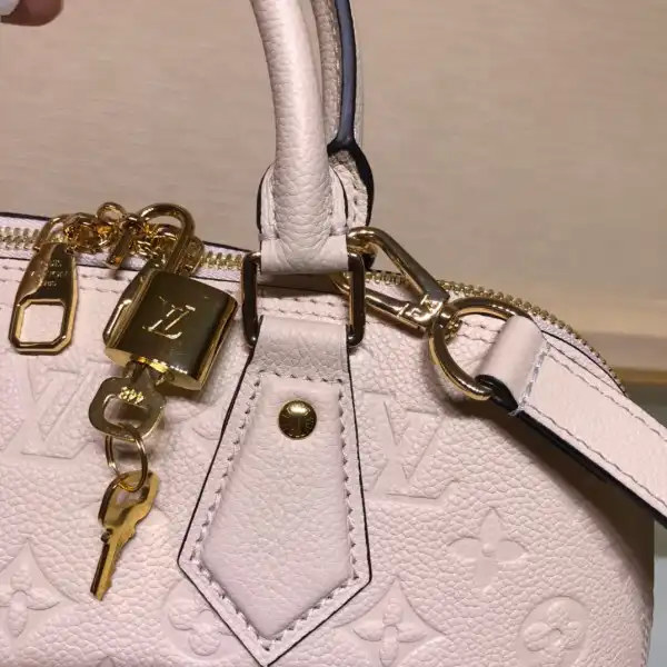 First bag ru LOUIS VUITTON EXCHANELUSIVE PRELAUNCH - NEO ALMA PM