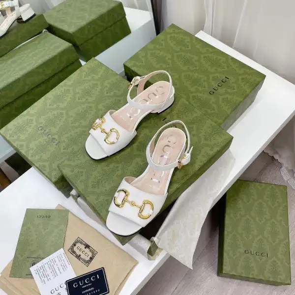 Bagsoffer yupoo GUCCI BABY MYSTIC HORSEBIT SANDALS