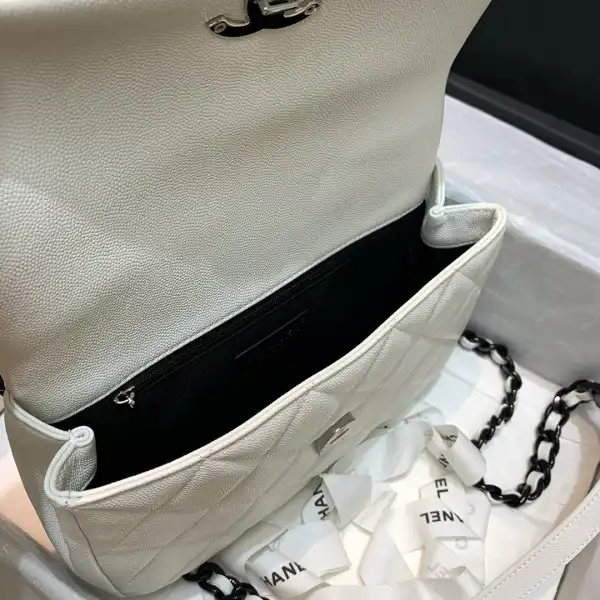 Firstbag Ru CHANEL FLAP BAG