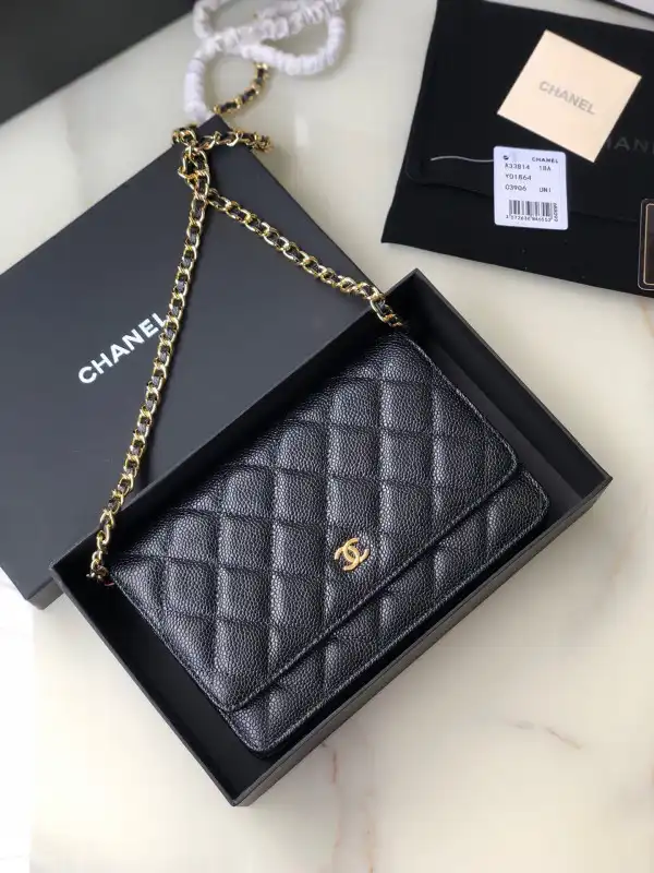 CHANEL CHAIN WALLET CAVIAR