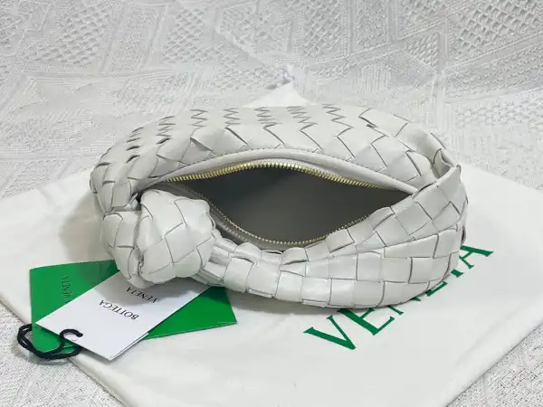 Yupoo bagsoffer BOTTEGA VENETA MINI JODIE