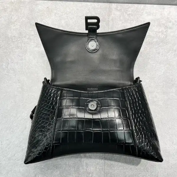 Bagsoffer BALENCIAGA DOWNTOWN SMALL SHOULDER BAG WITH CHAIN