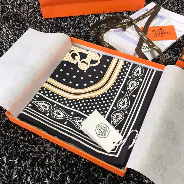 First Bag Ru HERMES SCARF