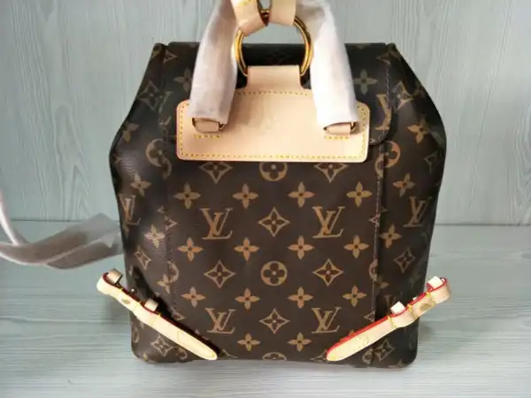 Frstbag ru Louis Vuitton MONTSOURIS