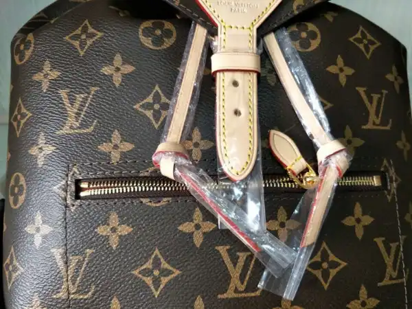 First Bag Ru Louis Vuitton MONTSOURIS