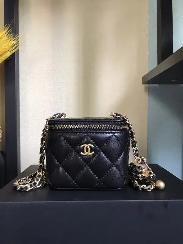 CHANEL SMALL VANITY WITH CHAIN