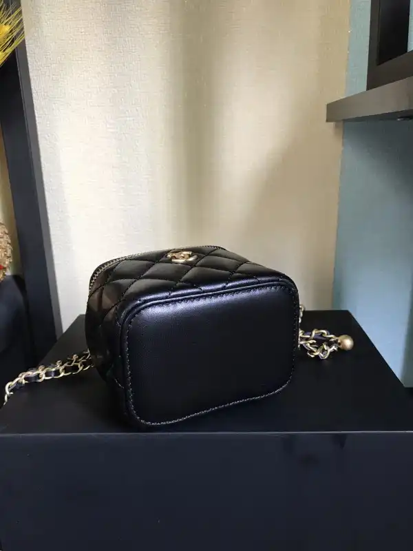 CHANEL SMALL VANITY WITH CHAIN