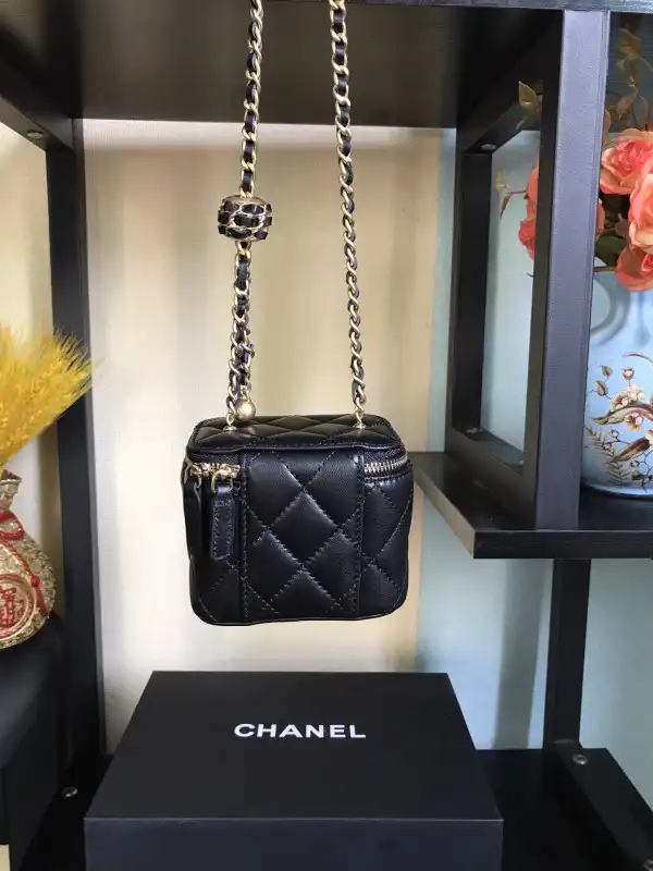 CHANEL SMALL VANITY WITH CHAIN