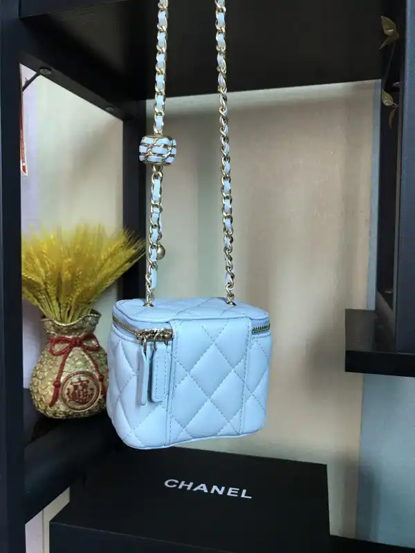 CHANEL SMALL VANITY WITH CHAIN