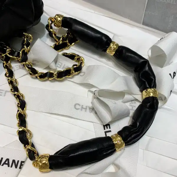 CHANEL CHANELUTCH WITH CHAIN