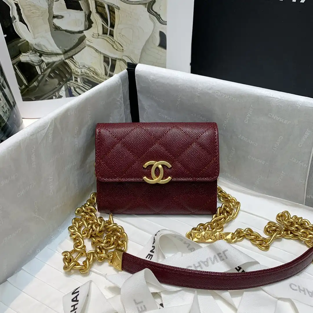 CHANEL CHANELUTCH WITH CHAIN