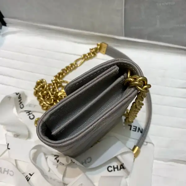 First Bag Ru CHANEL CHANELUTCH WITH CHAIN