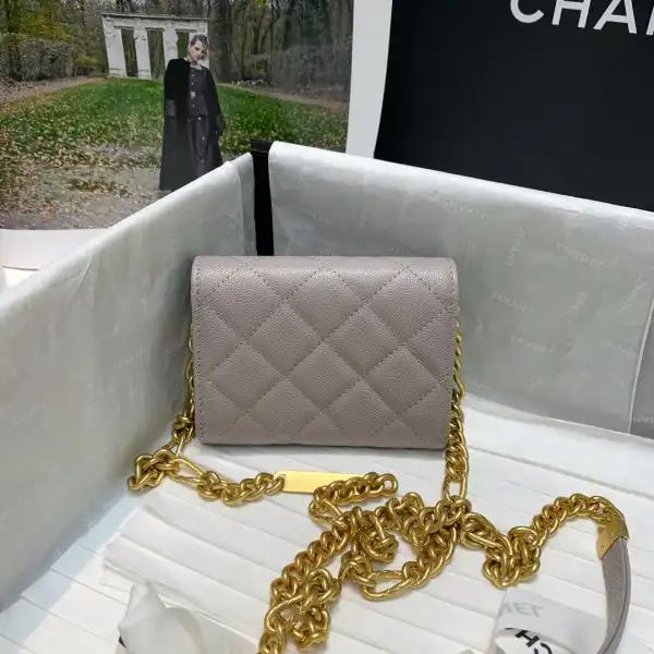 First bag ru CHANEL CHANELUTCH WITH CHAIN