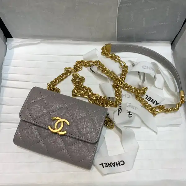 First bag ru CHANEL CHANELUTCH WITH CHAIN