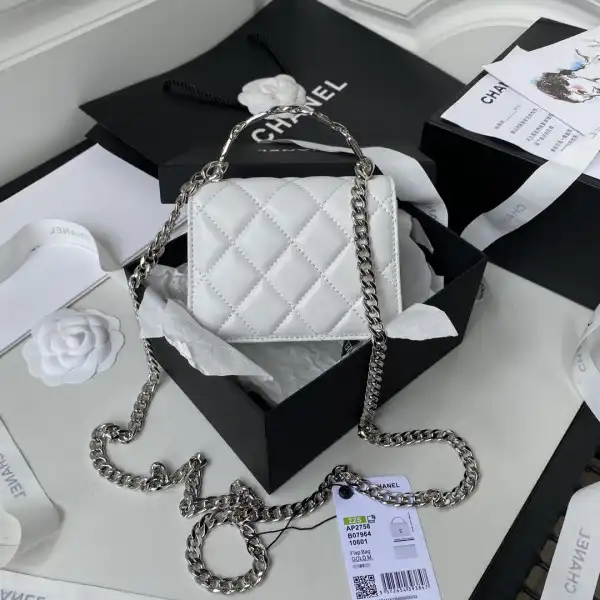 CHANEL CHANELUTCH WITH CHAIN