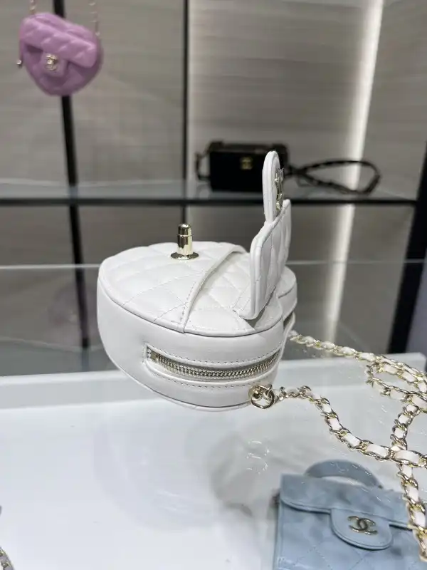 CHANEL HEART CHANELUTCH WITH CHAIN