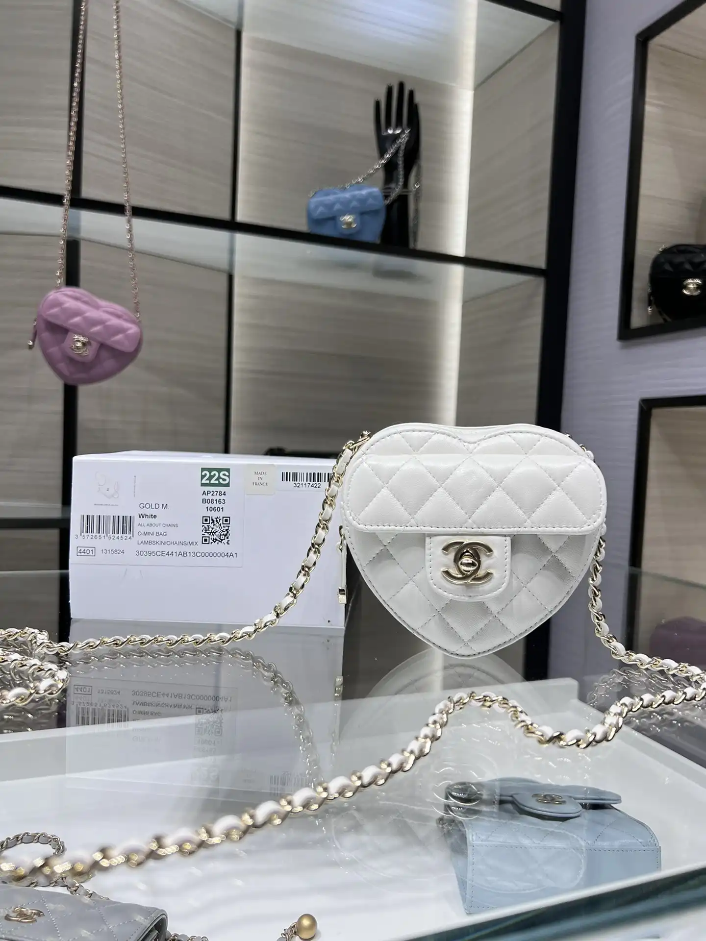 CL HEART CLUTCH WITH CHAIN