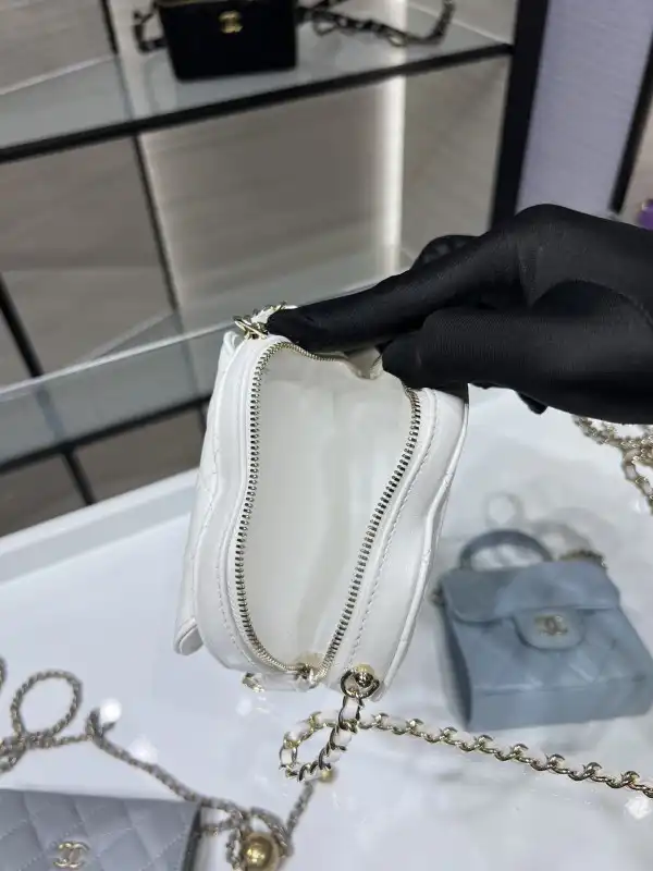 CHANEL HEART CHANELUTCH WITH CHAIN