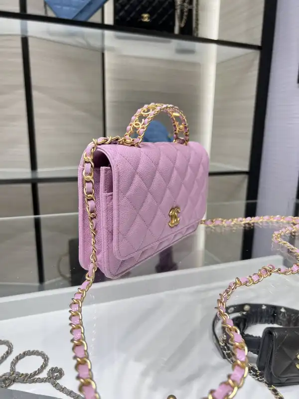 First bag ru CHANEL WALLET