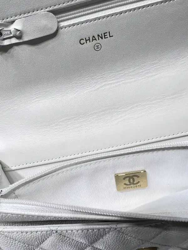 First bag ru CHANEL WALLET