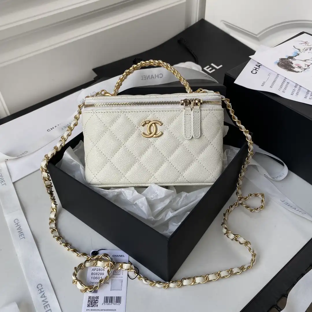 CHANEL VANITY CASE