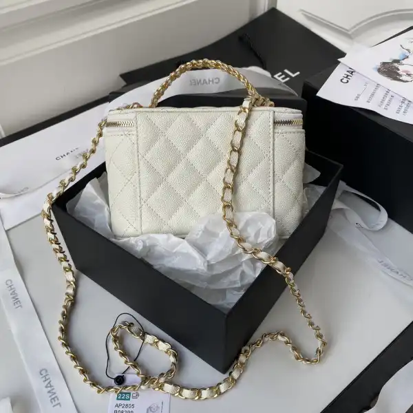 CHANEL VANITY CASE