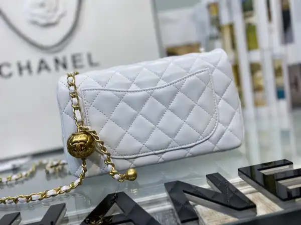 First bag ru CHANEL FLAP BAG