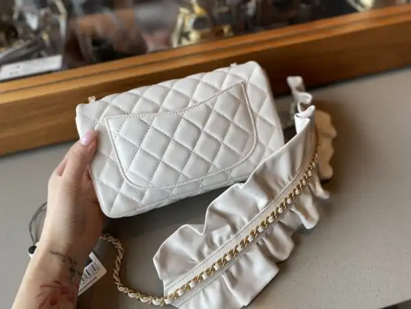 First bag ru CHANEL FLAP BAG