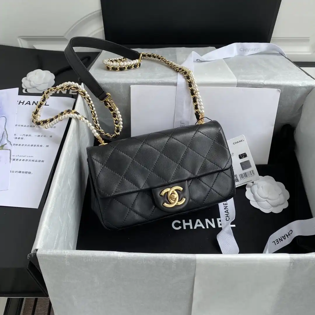 Firstbag Ru CHANEL FLAP BAG