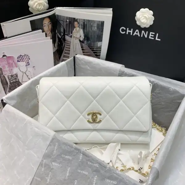 Firstbag Ru CHANEL FLAP BAG