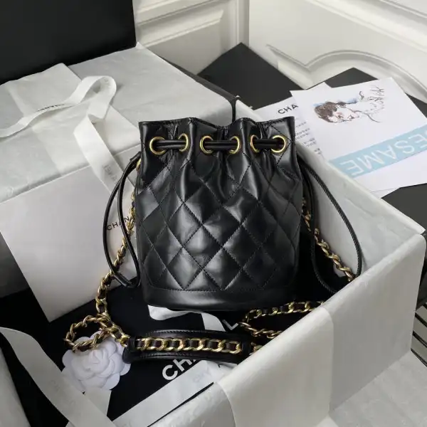 First bag ru CHANEL SMALL BUCKET BAG