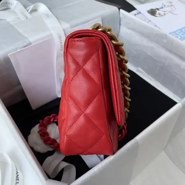 CHANEL SMALL FLAP BAG