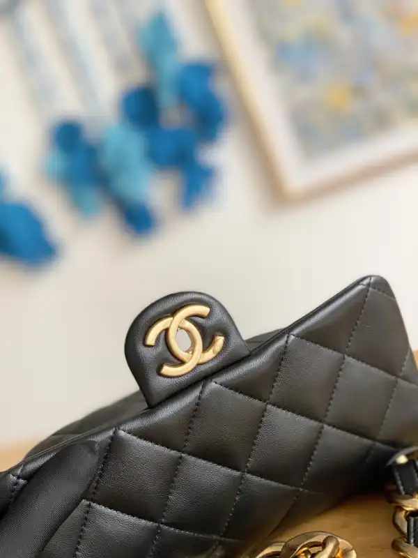 CHANEL SMALL FLAP BAG