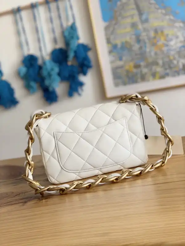 CHANEL SMALL FLAP BAG