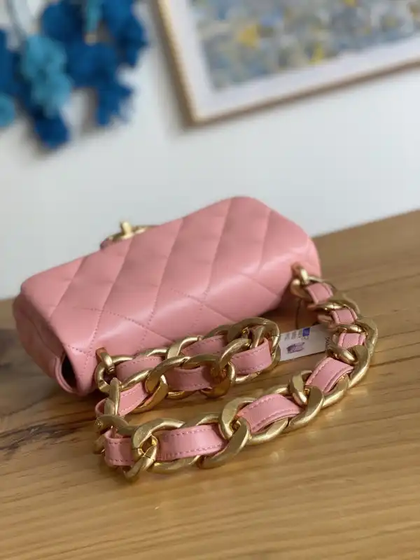 CHANEL SMALL FLAP BAG