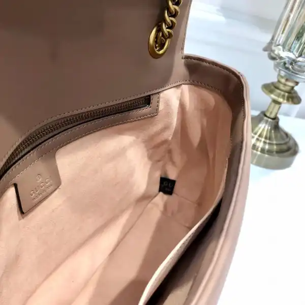 First Bag Ru Gucci GG Marmont 31CM