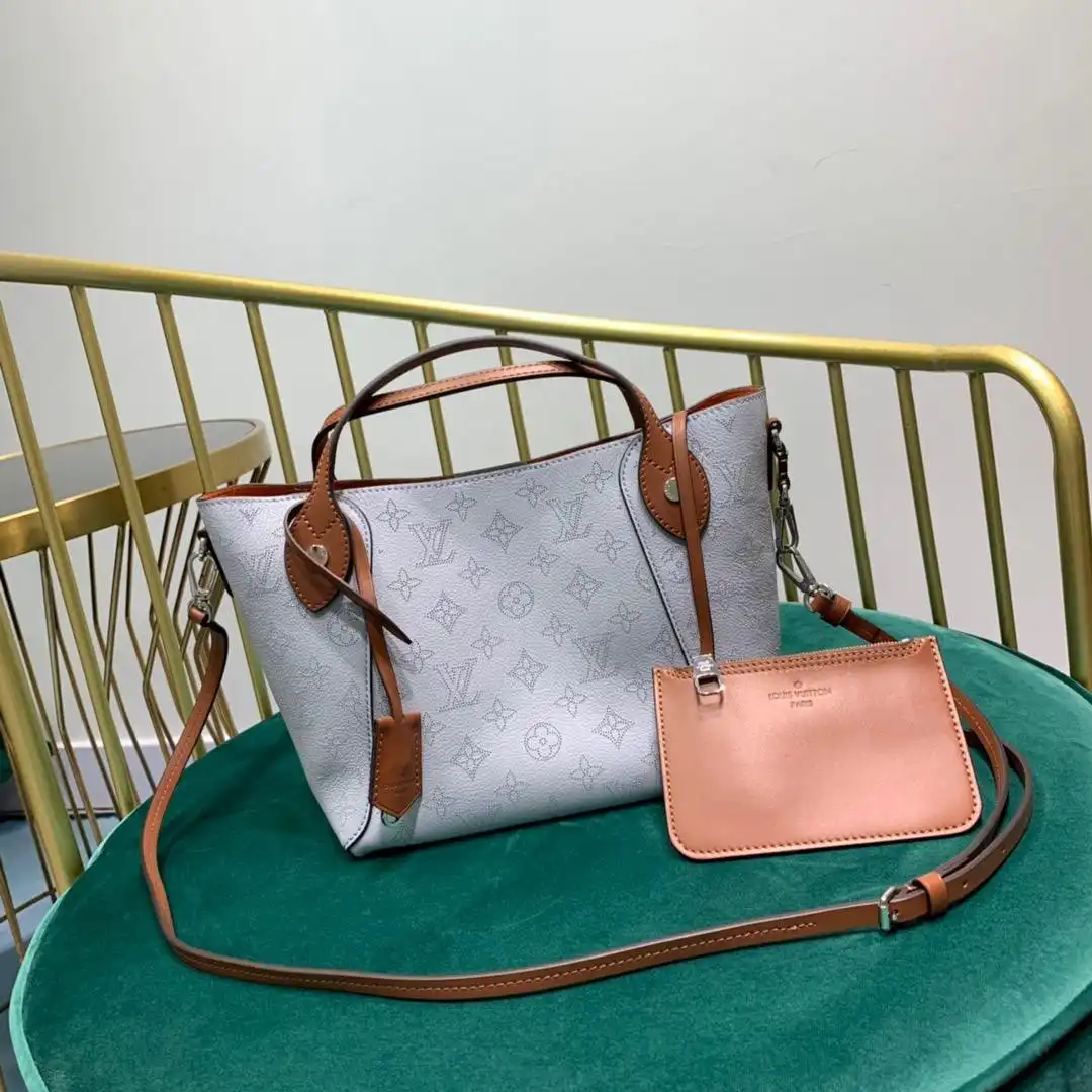 Cheap LOUIS VUITTON HINA PM