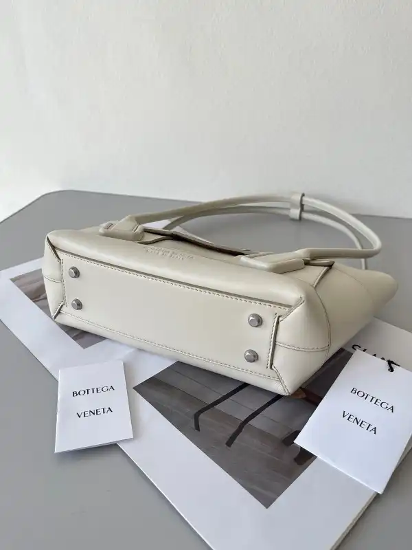 BOTTEGA VENETA ARCO